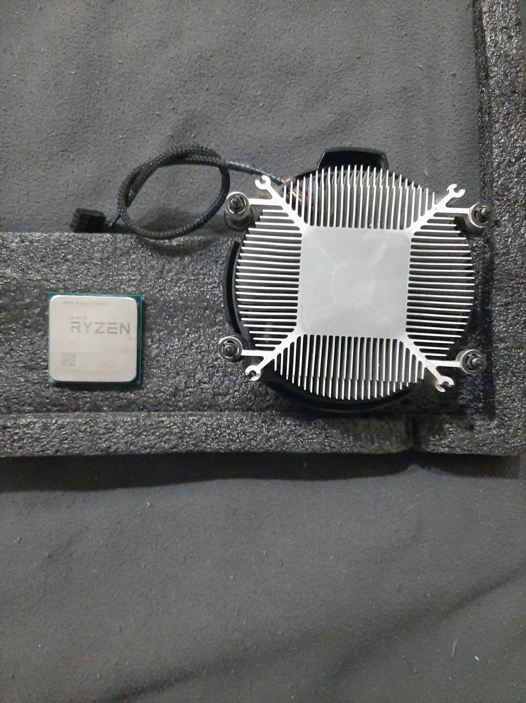Процесор AMD ryzen 5 2600x