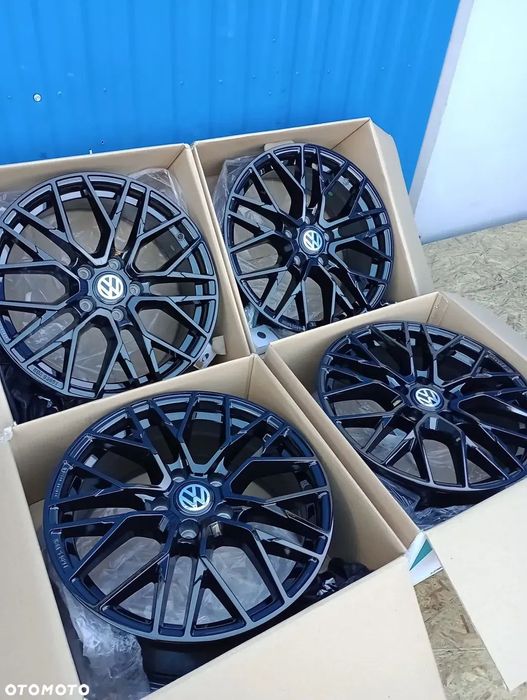 FELGI ALUMINIOWE 5x100 R18 ET40 8J VOLKSWAGEN POLO TAIGO T-CROSS GOLF