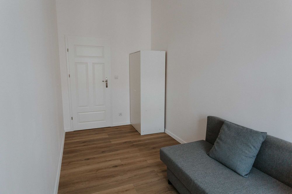 Blisko Rynku i uczelni | osobne WC + łazienka z WC | duże pokoje.