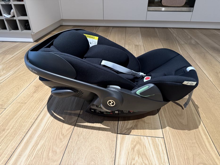 Дитяче автокрісло Cybex Cloud G i-Size + адаптер в подарунок