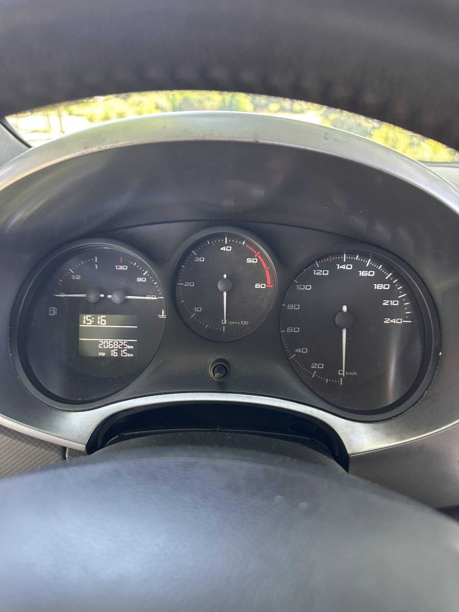 Seat Leon 1.6 TDI 105cv (2010)