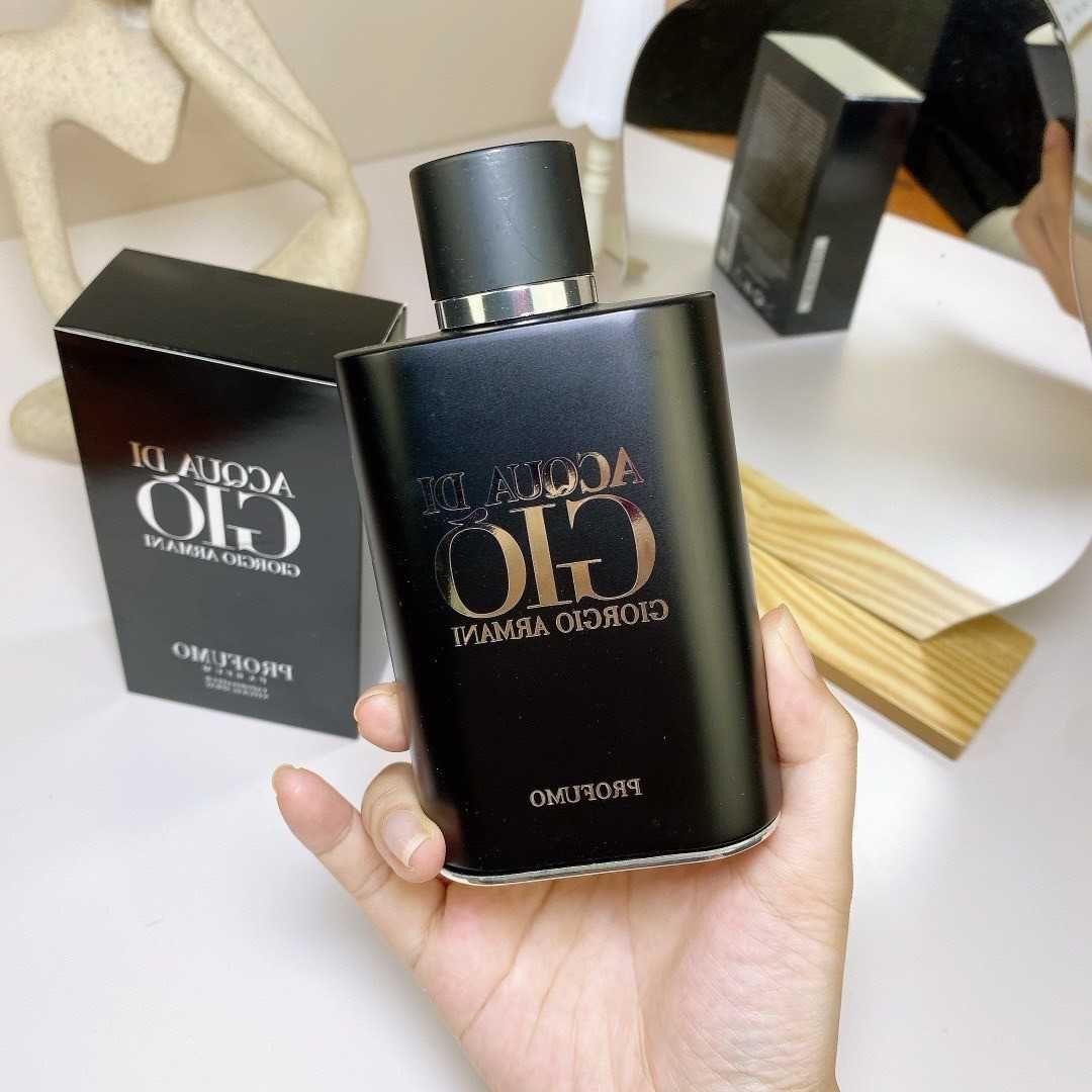 Popularna woda perfumowana Armani dla mężczyzn