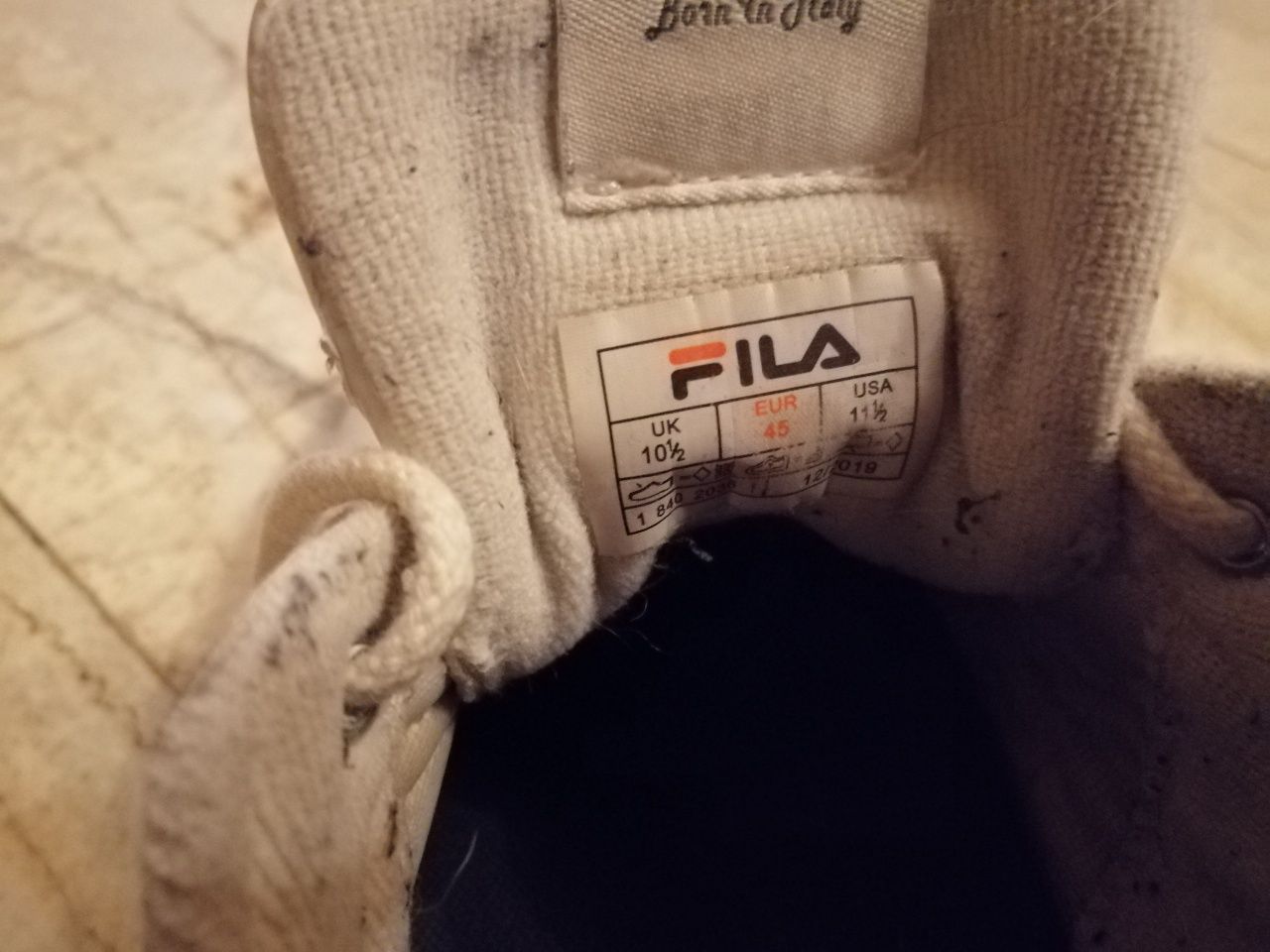 Adidasy Fila nr 45