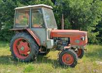 Ciągnik Zetor 4718, 3 cylindry