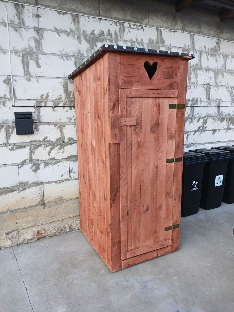 Toaleta WC Wychodek
