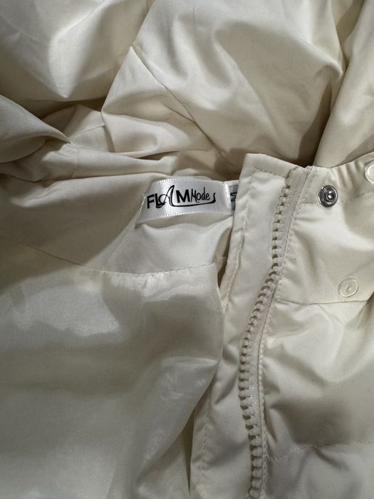 Пуховик удленений ,закрывает попу от хоолода.р 42-44