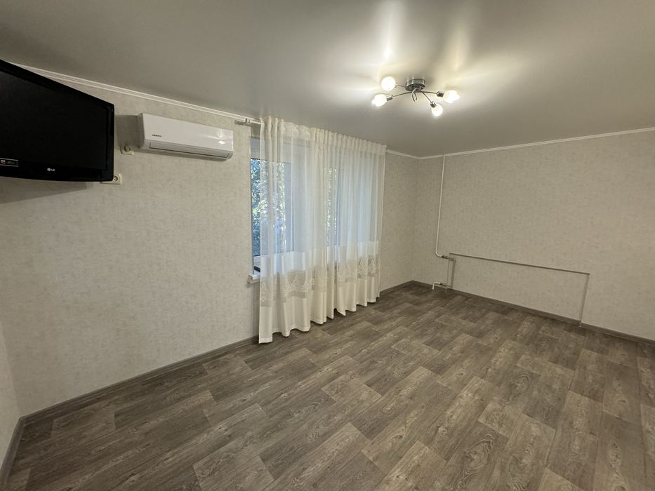 Продаж двокімнатної квартири на Соборній з новим ремонтом