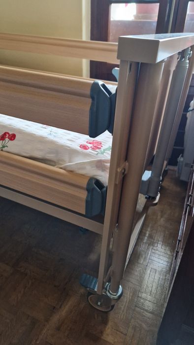 Cama articulada com 1 semana de utilização