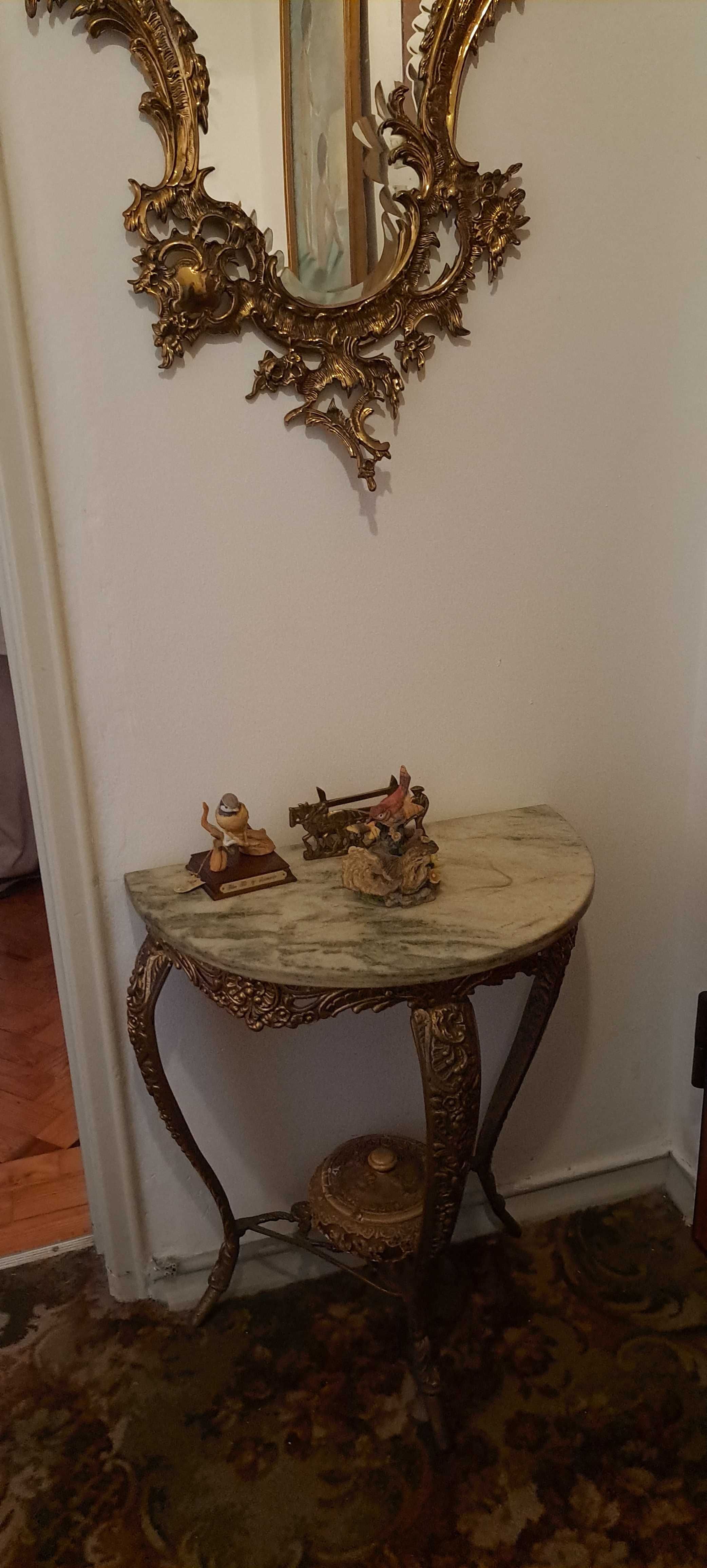 Mesa com espelho em Metal Dourado com Pedra Mármore