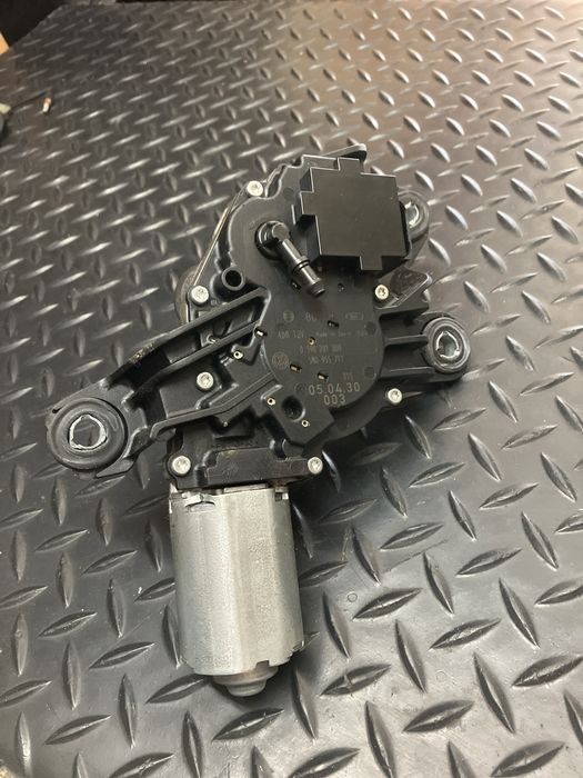 VW Golf Plus-mechanizm silniczek wycieraczki tył silnik