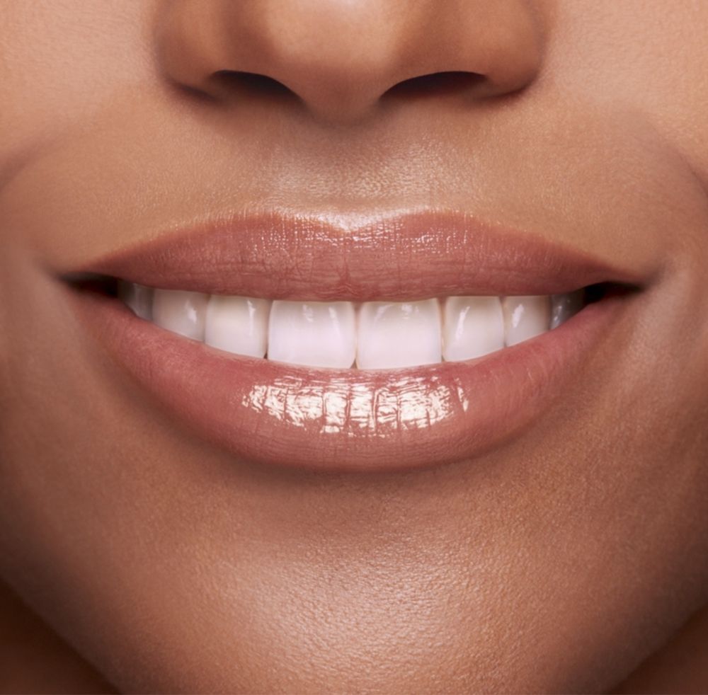 Блиск для губ Clarins lip perfector shimmer 02 apricot