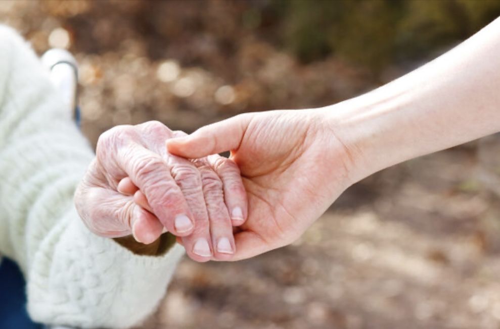 Cuidadora de pessoa idosa noites