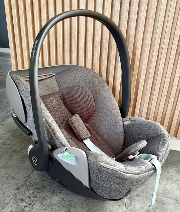 Fotelik samochodowy Cybex Cloud T i-size plus adaptery do wózka