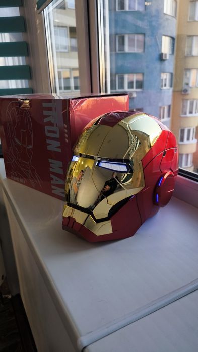 Продам шлем IRON MAN