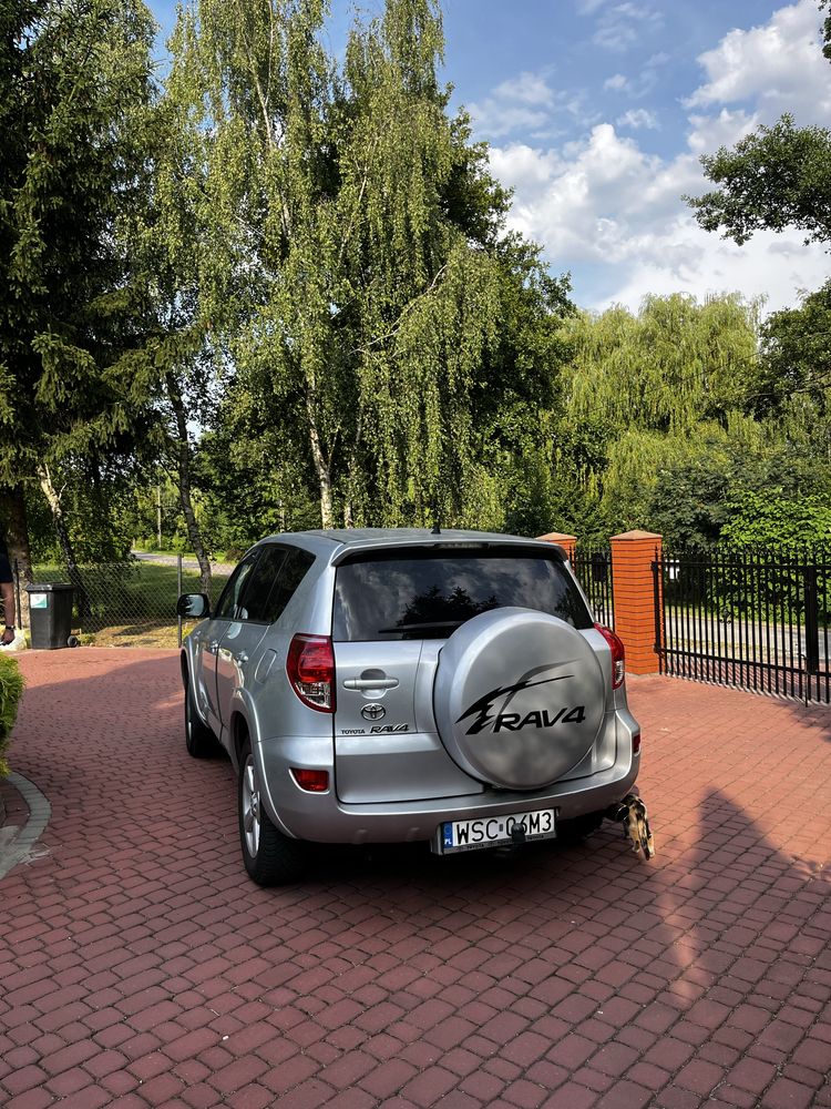 Toyota RAV4 2.2 177km • Manual • 2007 • Po konserwacji • nowy dwumas