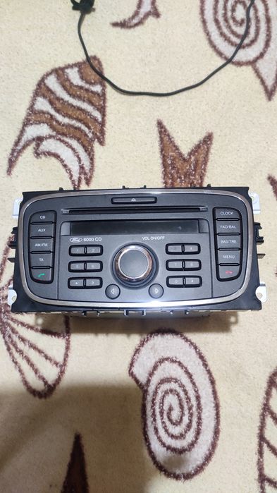 Продам штатную магнитолу Форд фокус 2