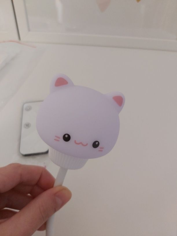 Lampka dla dzieci dla mamy karmiącej 

Must have każdej nowo upieczone