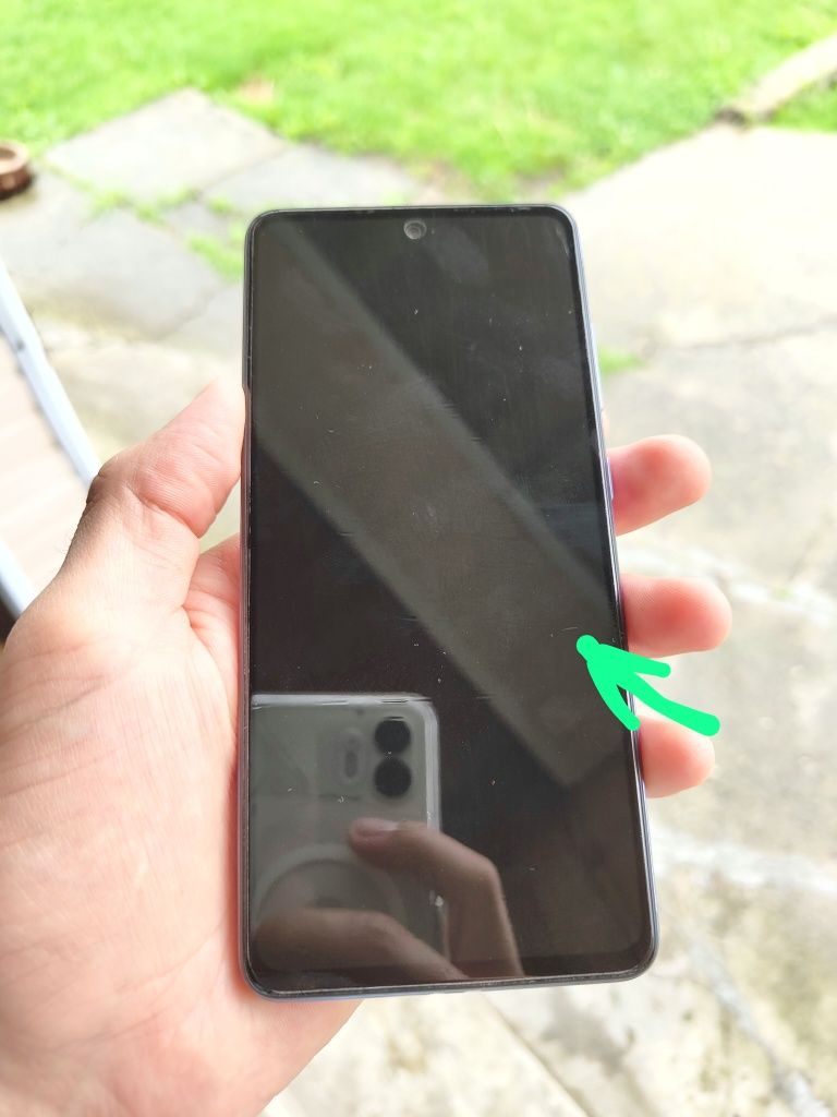 Samsung A52 128 фіолетовий з маленьким нюансом