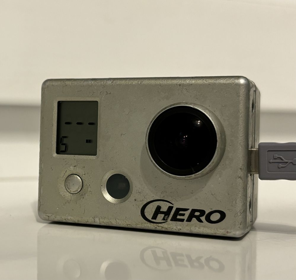 Kamerka sportowa GoPro Hero 1. generacji z zestawem akcesoriów