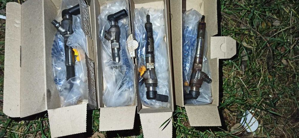 Продам б/в форсунки для рено сценік 3