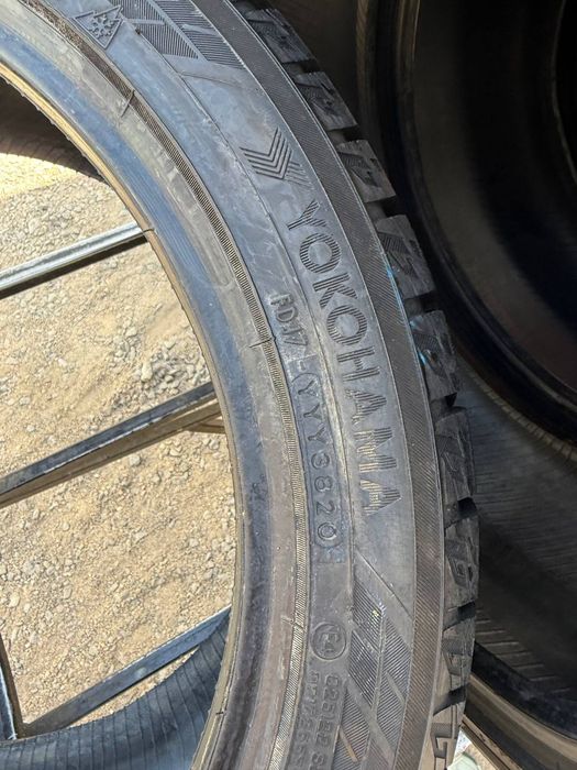 Шины БУ 225 45 R 18 Yokohama ice guard 60 комплект зима