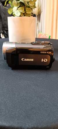 Canon Legria HF200