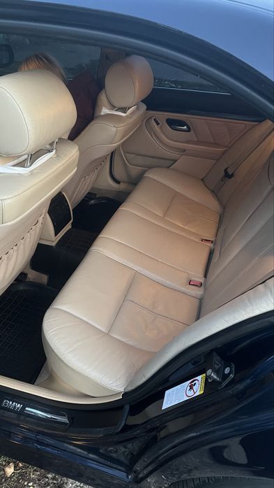 Продам BMW e39 2000 год