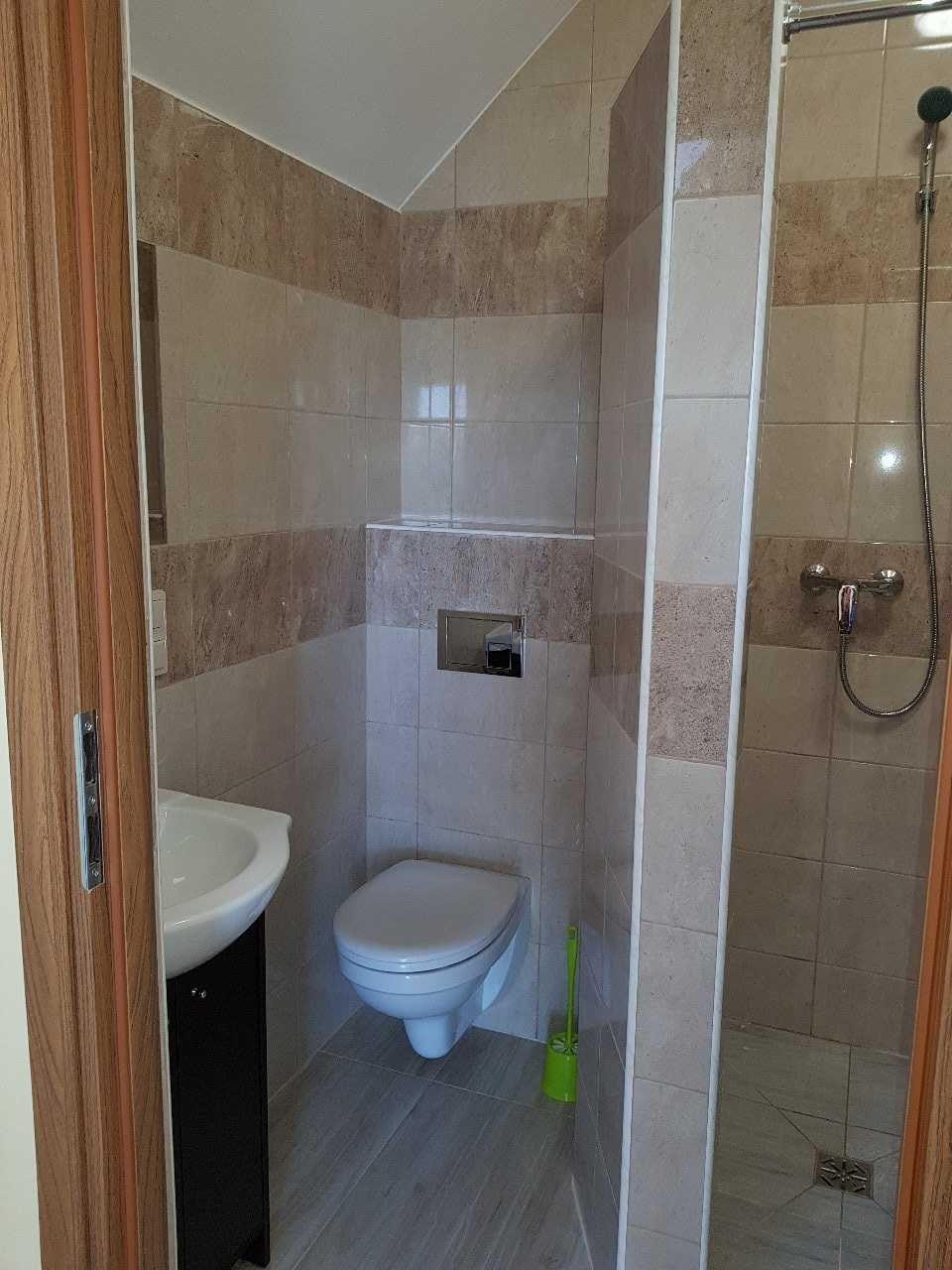 Pokoje i domki w Karwi