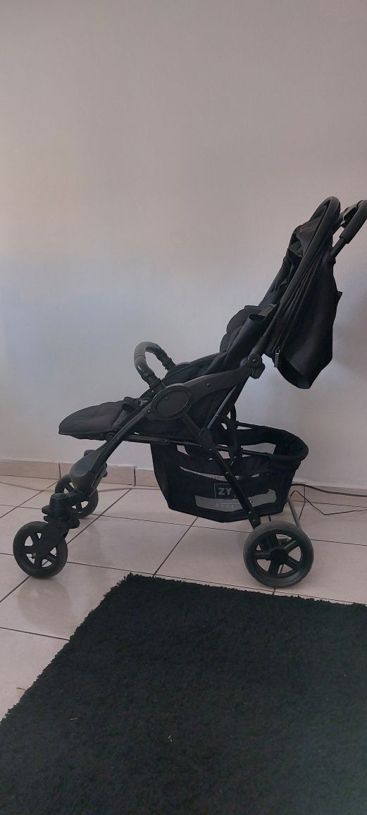 Carrinho bebe zippy
