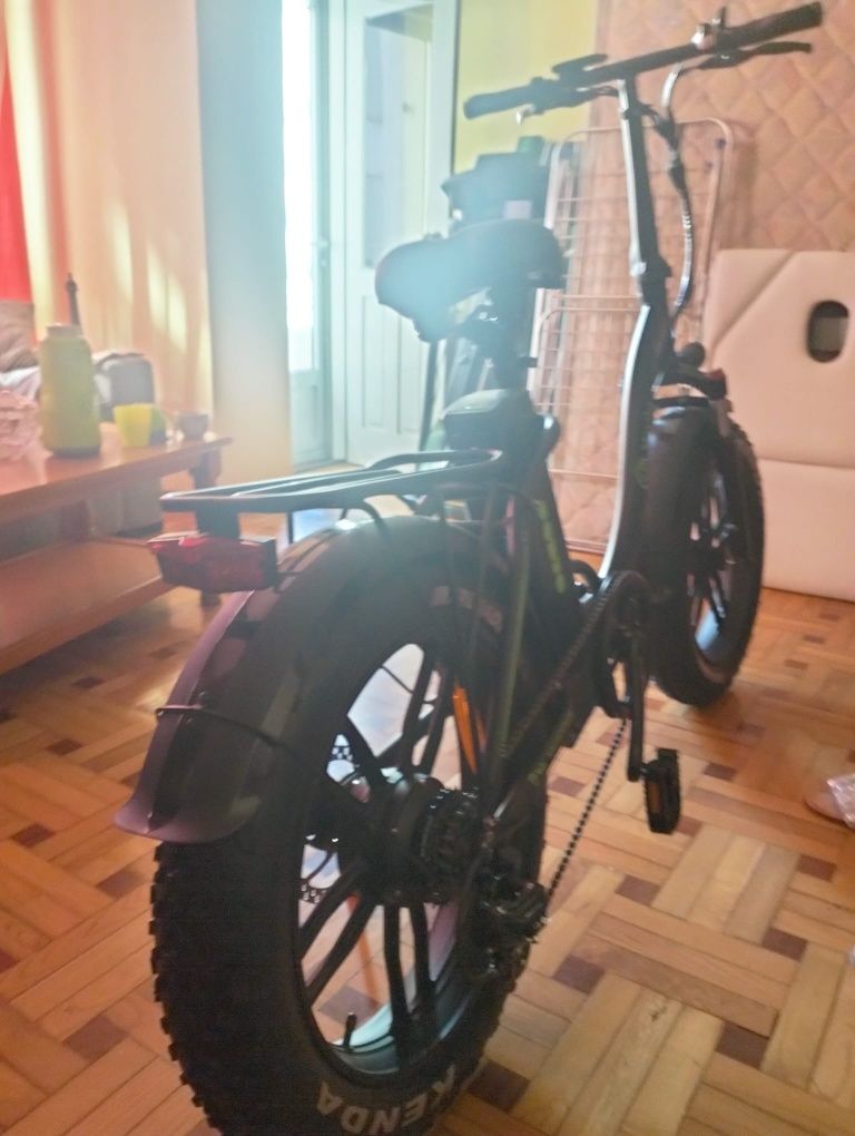 Bicicleta motor nova