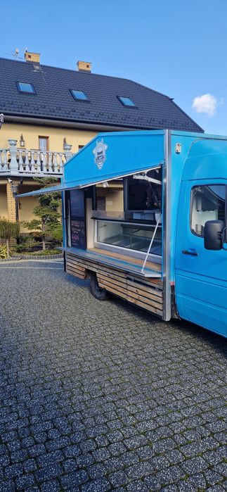 Mercedes Food Truck Bar 2.9 turbo diesel