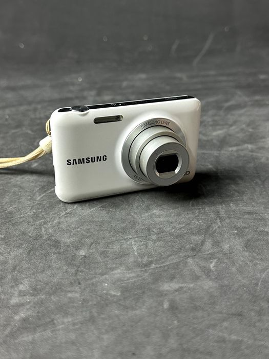 Samsung ES95 – цифровий фотоапарат, робочий
