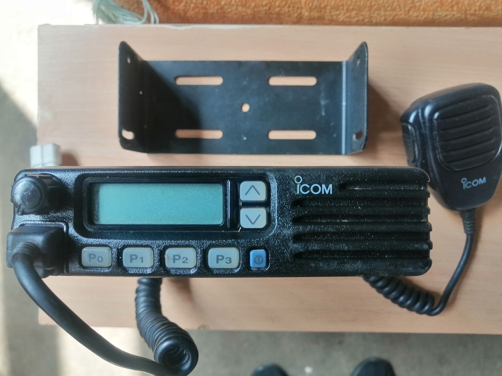 Радіостанція автомобільна ICOM IC - F211