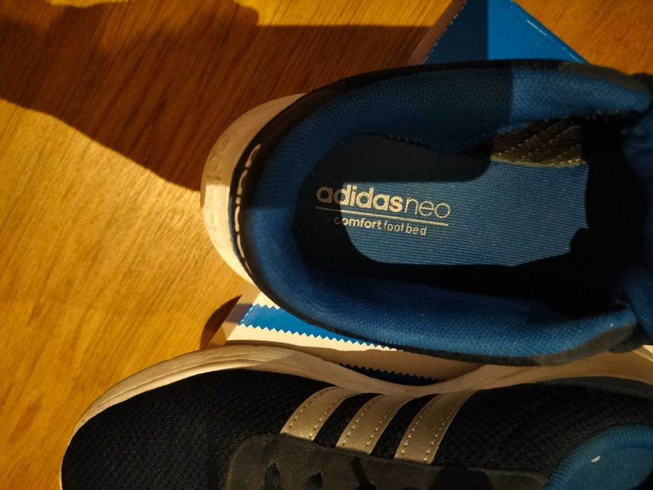 Ténis Adidas Neo