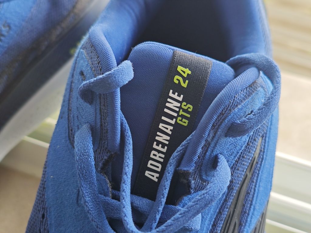Brooks Adrenaline GTS 24