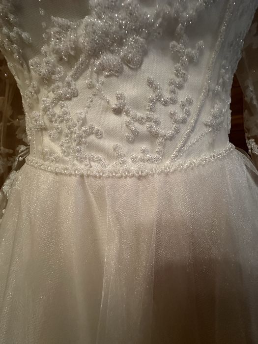 Весільна сукня