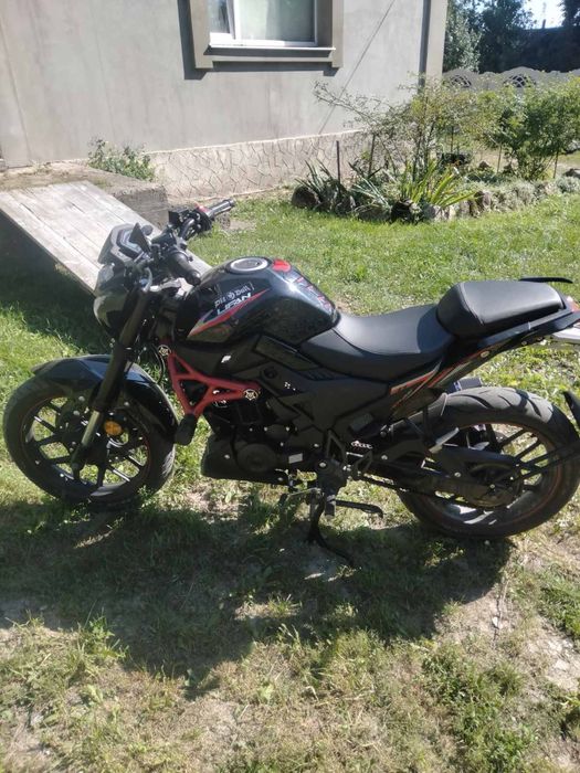 Мотоцикл Lifan SR200