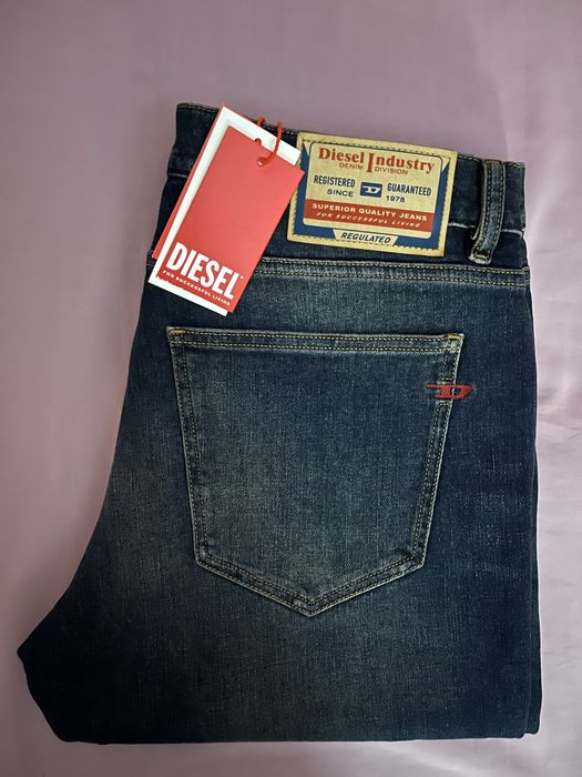 Wyprzedaż spodnie męskie Diesel.