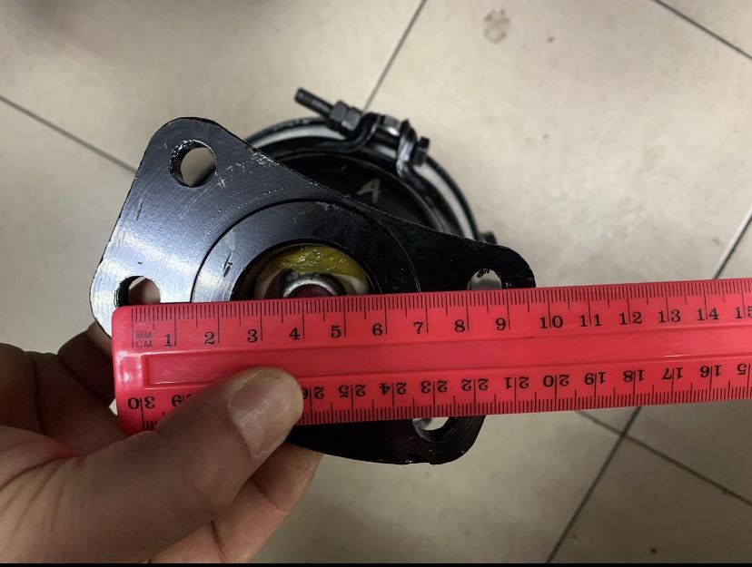 Энергоаккумулятор 9/16 Мерседес 814 с фланцем.