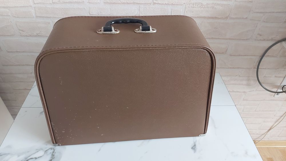 Maszyna do szycia Łucznik 466