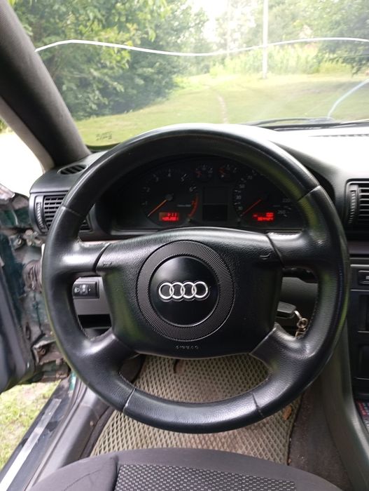 Продажа Ауди А4, 2001 год, в нормальном состоянии,,,