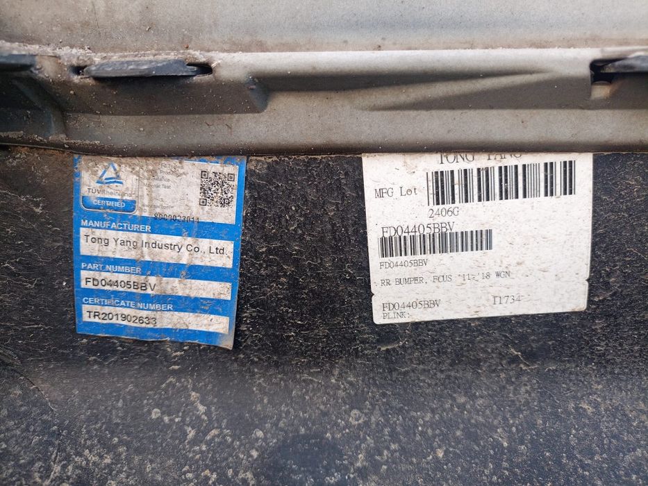 Zderzak tył focus mk3 kombi