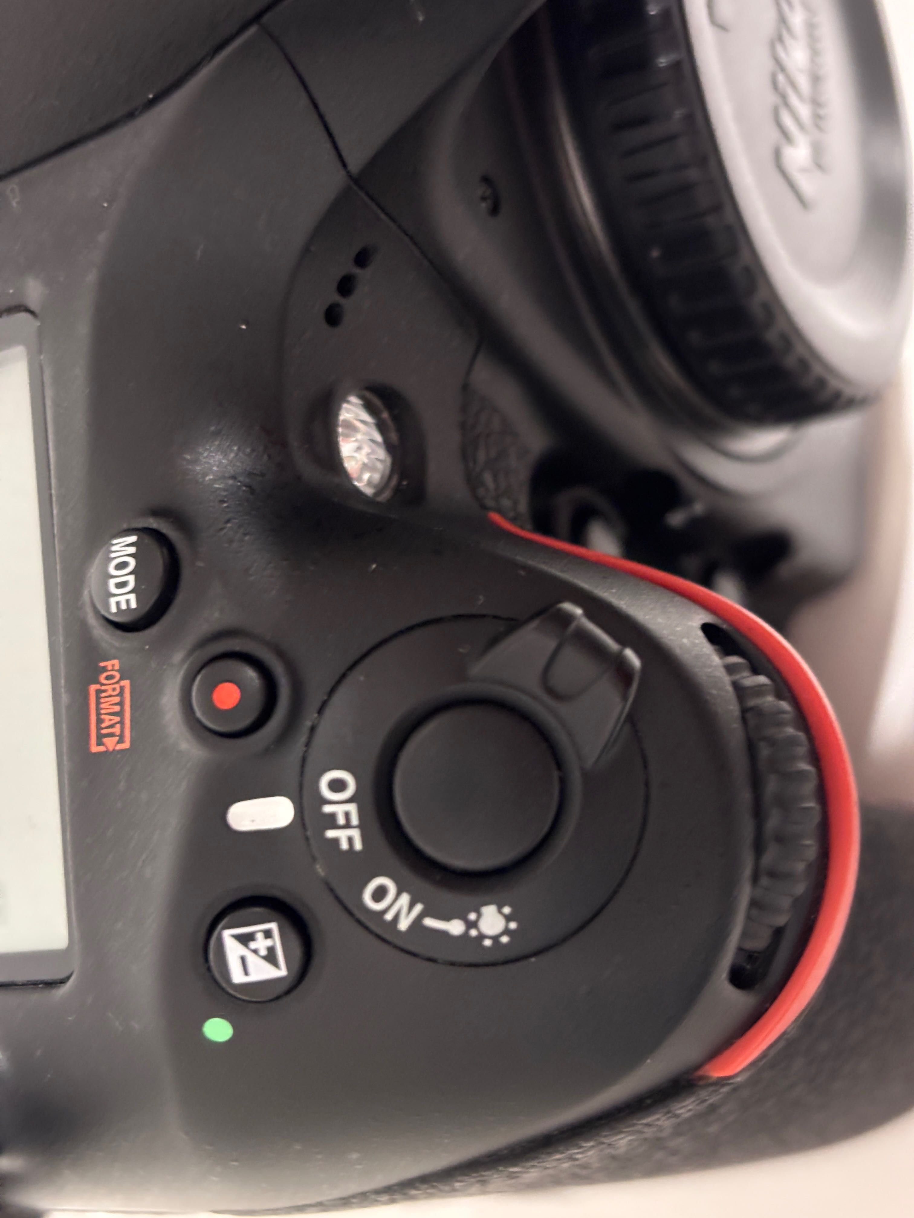 Nikon D810+grip+5 kart pamięci+dodatkowa bateria
