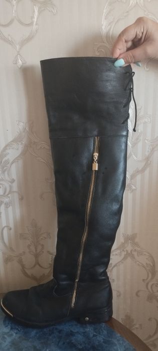 Продам зимние сапоги ботфорты