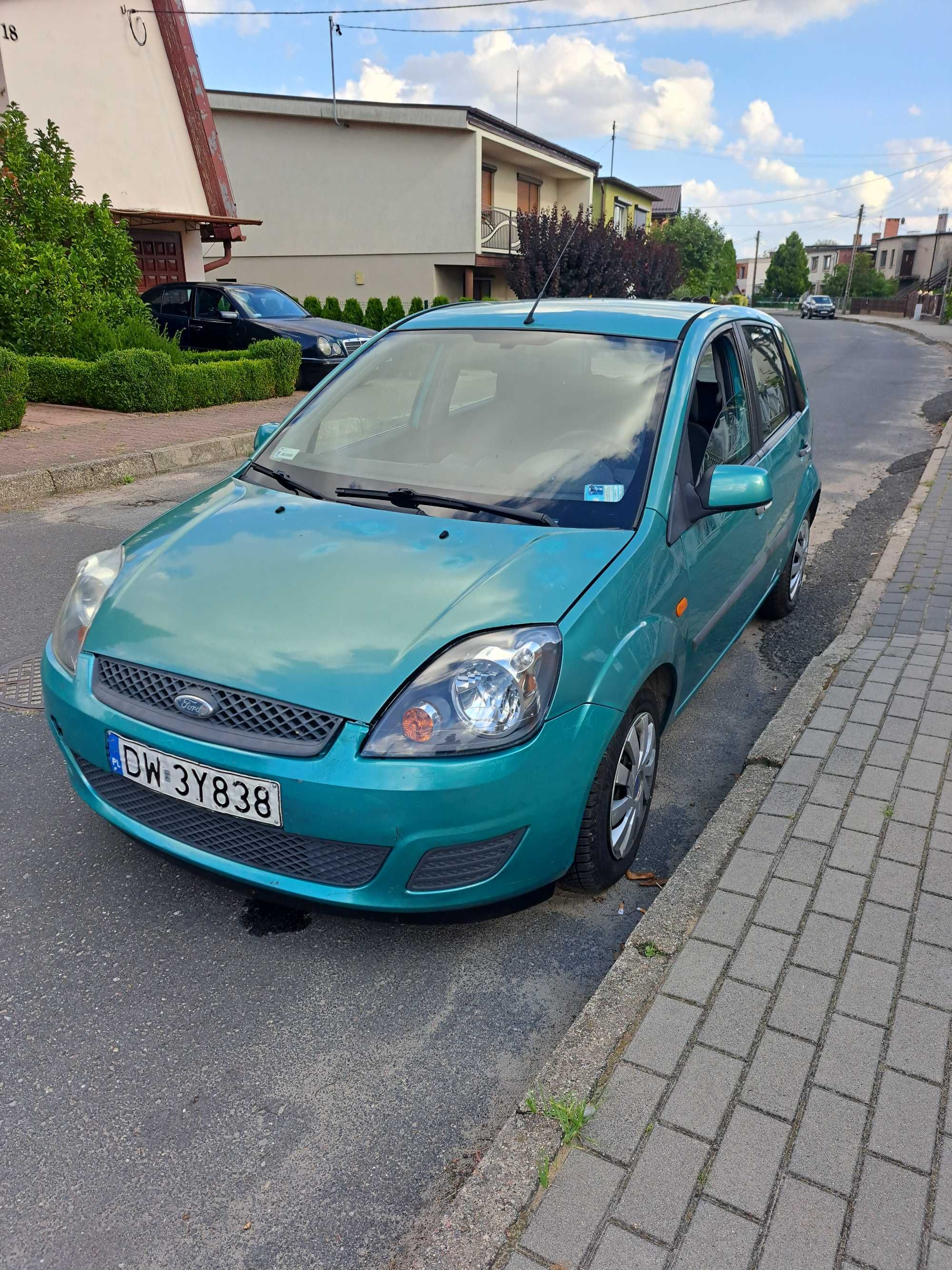 Ford Fiesta 1.3 benzyna Klimatyzacja