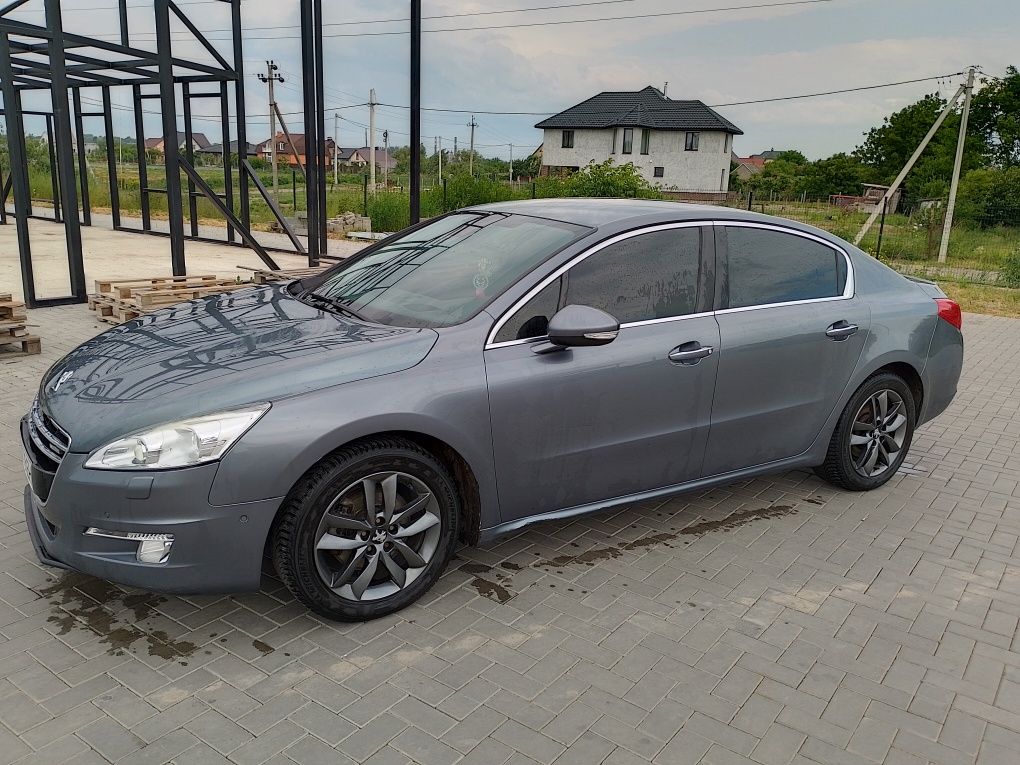 Peugeot 508 гібрид масаж