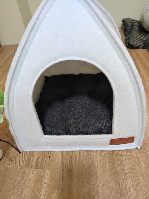 Лежанка для котика