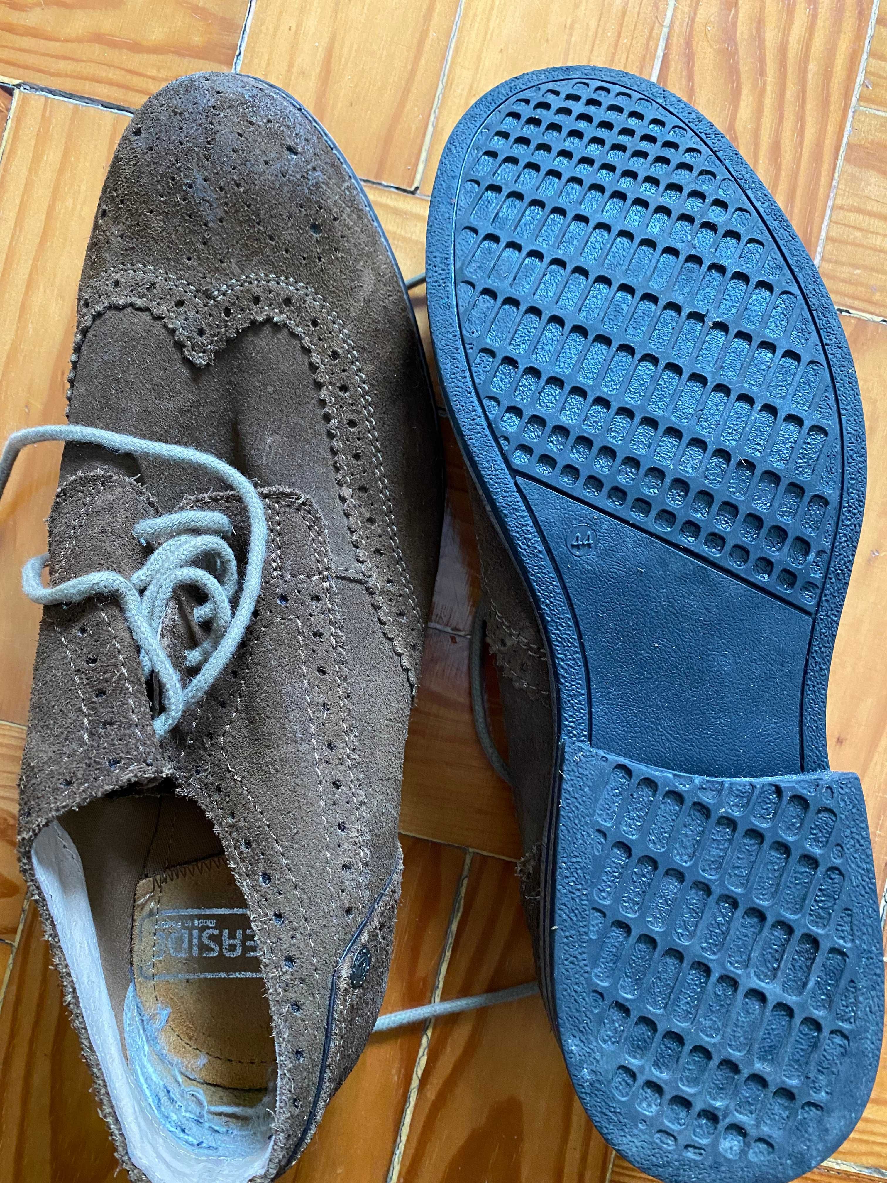 Sapatos Seaside tamanho 44