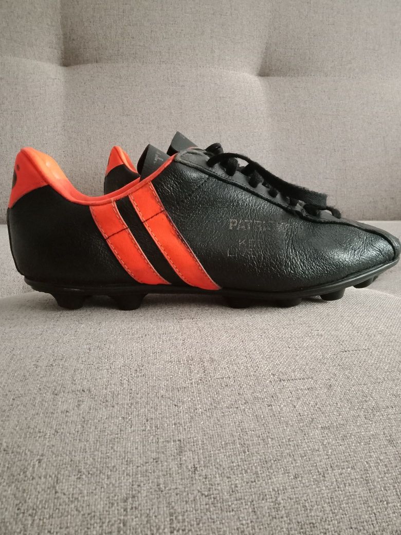 Buty piłkarskie korki piłka marki Patrick rozm 43