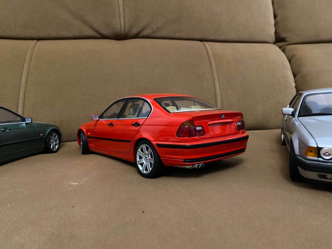 Машинка,модель, BMW 3, е46,UT-MODEL, 1/18,1:18